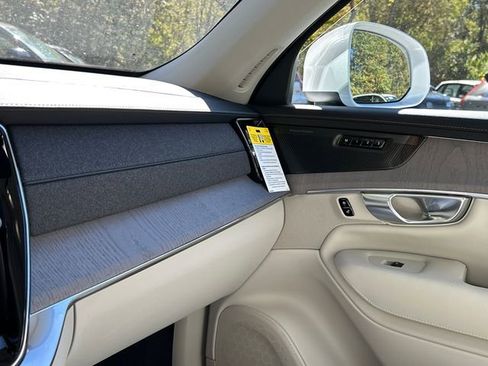 New 2026 Volvo XC90 B6 Ultra w/ Protection Package image 17