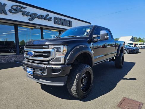 Used 2022 Ford F350 Platinum AWD/4WD image 2