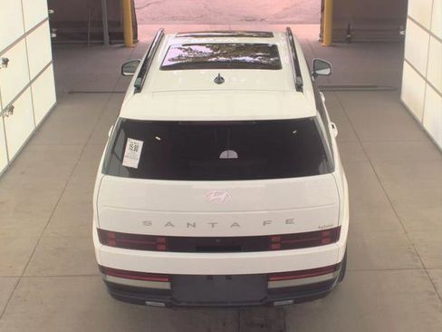 Used 2025 Hyundai Santa Fe Limited image 6