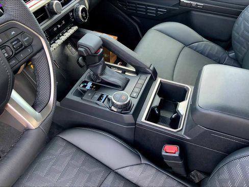 Used 2025 Toyota Tacoma TRD Sport w/ TRD Sport Premium Package image 7