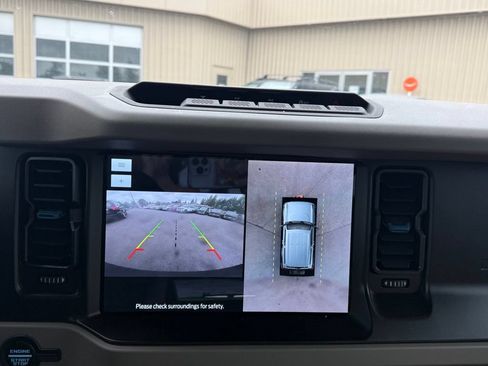 Used 2023 Ford Bronco Wildtrak AWD/4WD image 7