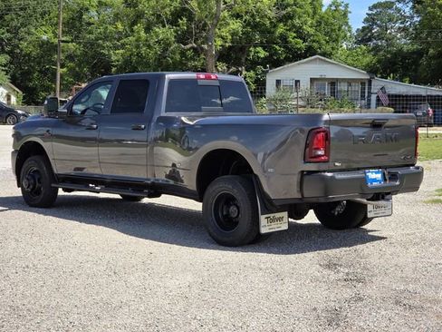 New 2026 RAM 3500 Tradesman AWD/4WD image 4