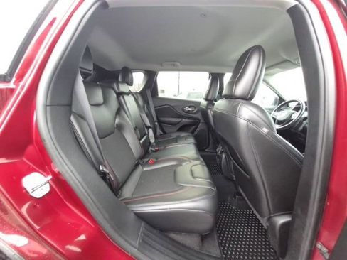 Used 2020 Jeep Cherokee Trailhawk w/ Cold Weather Group image 14