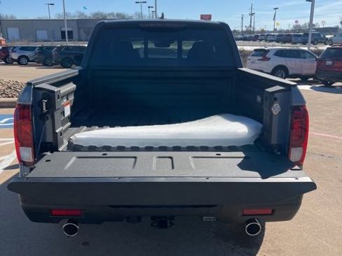 New 2026 Honda Ridgeline Black Edition image 5