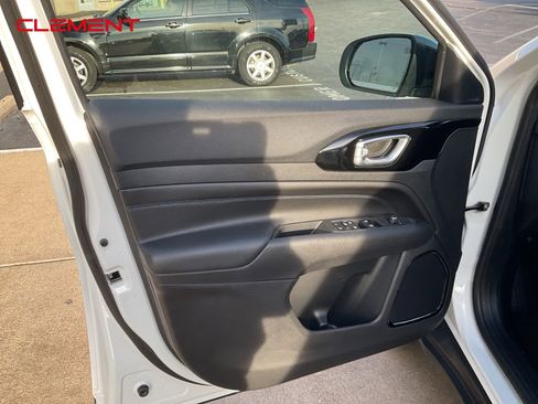 New 2026 Jeep Compass Latitude image 14