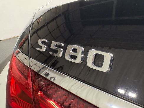 Used 2023 Mercedes-Benz S 580 4MATIC Sedan image 33