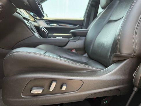 Used 2023 Cadillac XT6 Premium Luxury AWD/4WD image 10