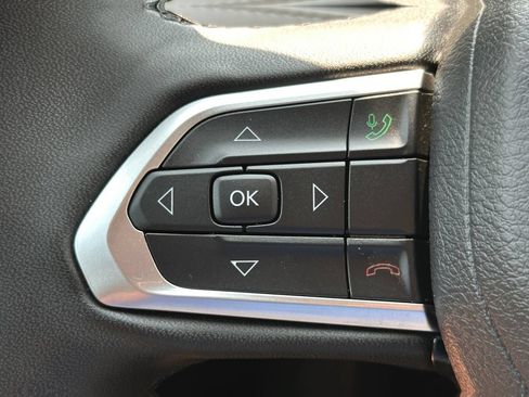 Used 2025 Jeep Compass Limited AWD/4WD image 46