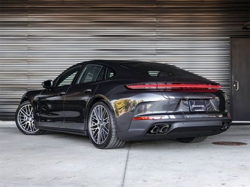 New 2026 Porsche Panamera image 3