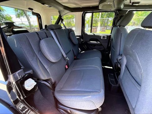 Used 2024 Jeep Wrangler Unlimited Sahara AWD/4WD image 25