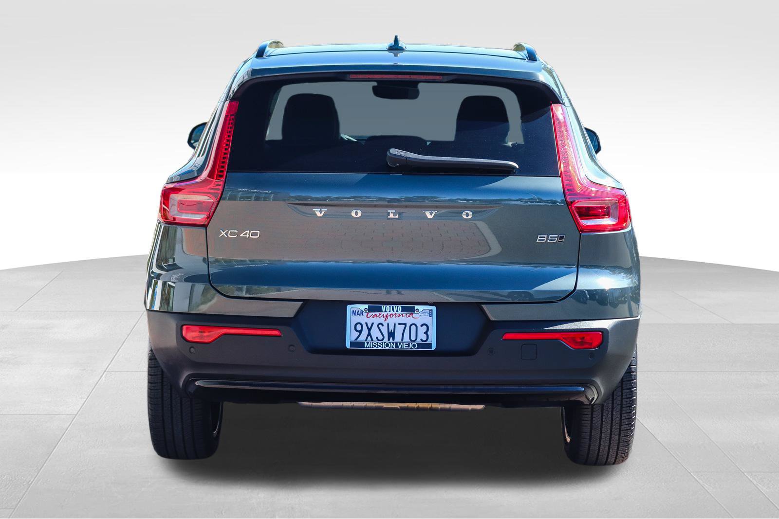 Used 2026 Volvo XC40 B5 Plus AWD/4WD image 6