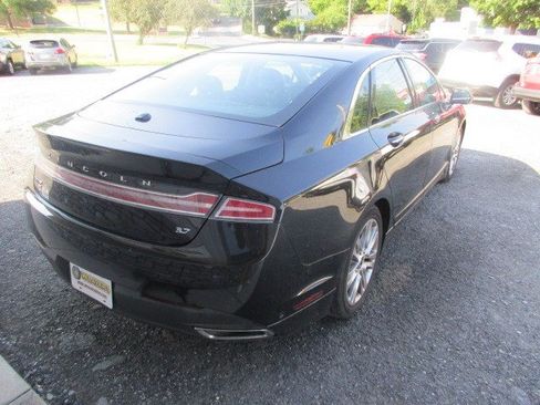 Used 2013 Lincoln MKZ FWD image 9
