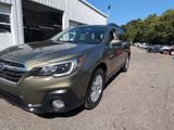 Used 2019 Subaru Outback 2.5i Premium image 2