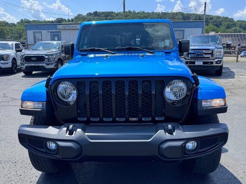 Used 2022 Jeep Gladiator Sport AWD/4WD image 5