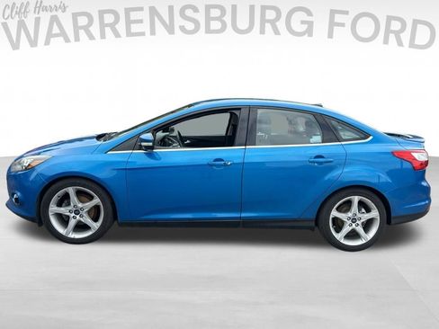 Used 2013 Ford Focus Titanium w/ Titanium Handling Pkg FWD image 4