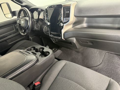 Used 2022 RAM 3500 Tradesman AWD/4WD image 11