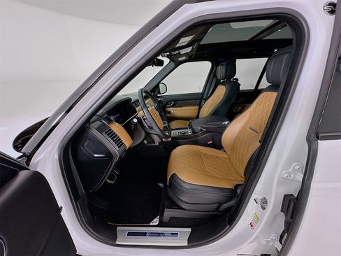 Used 2021 Land Rover Range Rover SV Autobiography Dynamic image 23