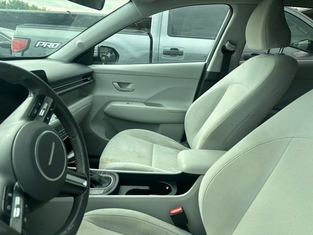 Used 2024 Hyundai Kona SEL AWD/4WD image 5