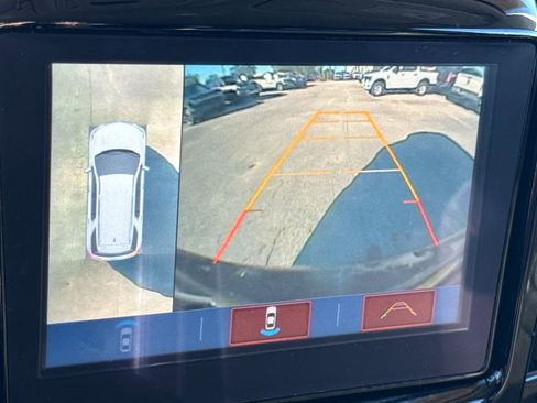 Used 2019 Chevrolet Traverse LT w/ LT Premium Package image 20