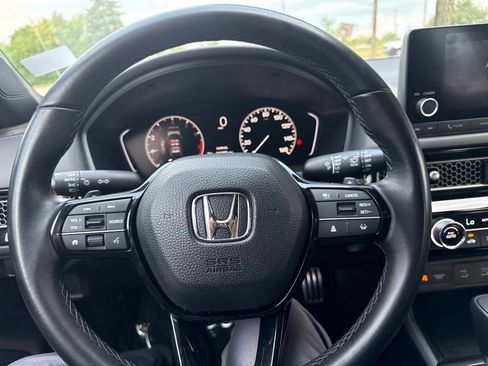 Used 2025 Honda Civic Sport image 19