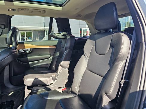 Used 2021 Volvo XC90 T6 Momentum w/ Advanced Package AWD/4WD image 14