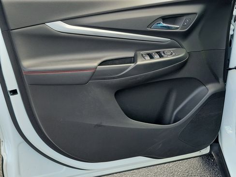 Used 2023 Chevrolet Bolt EUV LT w/ Convenience Package image 22