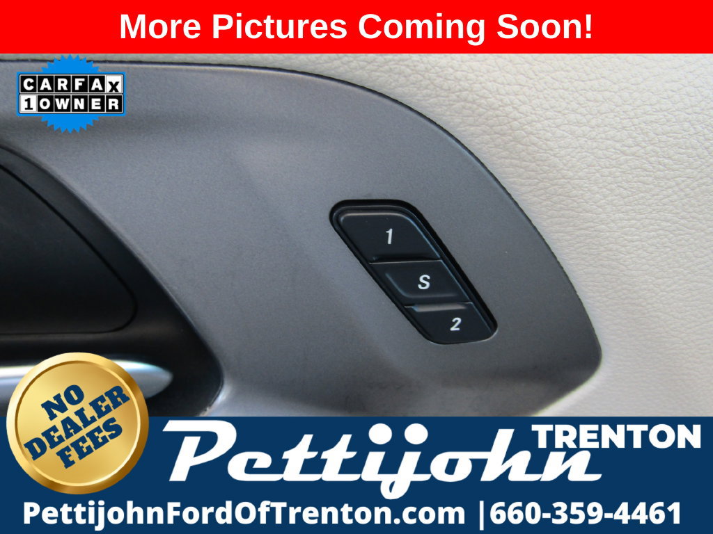 Used 2021 Chrysler Pacifica Touring-L FWD image 6