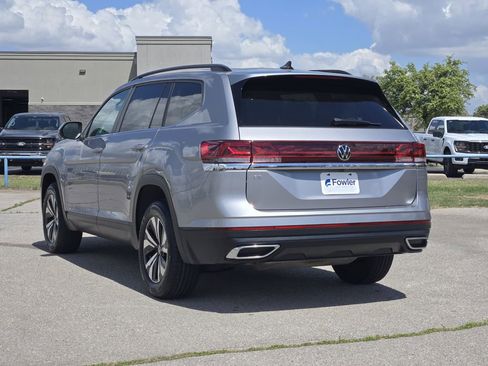 Used 2024 Volkswagen Atlas SE image 5