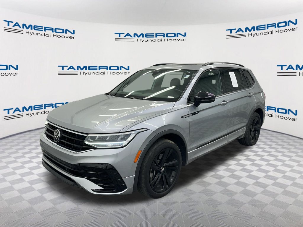Used 2024 Volkswagen Tiguan SE R-Line FWD image 1