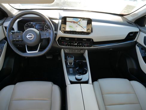 Certified 2022 Nissan Rogue SL w/ SL Premium Package image 10