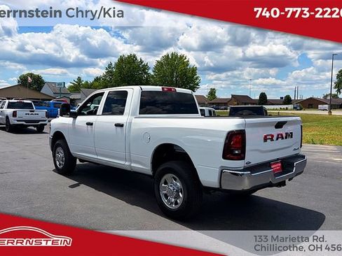 Used 2026 RAM 2500 Tradesman w/ Chrome Appearance Group AWD/4WD image 5