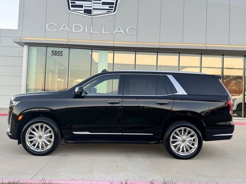 Used 2024 Cadillac Escalade Premium Luxury w/ LPO, Floor Liner Package image 2