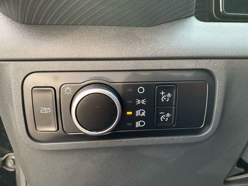 Used 2024 Ford Mustang Coupe image 17