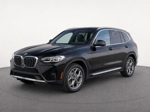 Certified 2024 BMW X3 xDrive30i w/ Premium Package AWD/4WD image 3