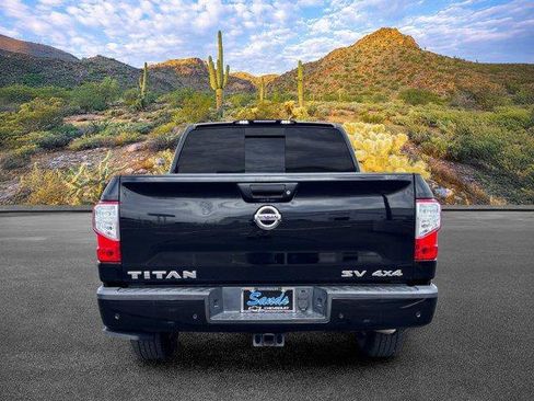Used 2021 Nissan Titan SV w/ SV Convenience Package AWD/4WD image 6