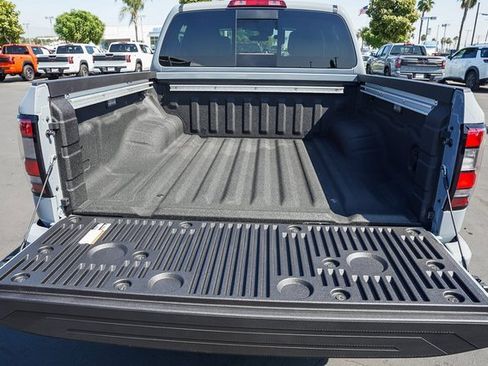 New 2026 Nissan Frontier PRO-4X w/ Pro-4x Convenience Package image 30