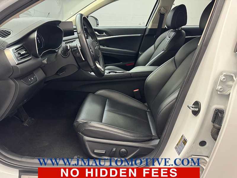 Used 2023 Genesis G70 2.0T AWD/4WD image 12