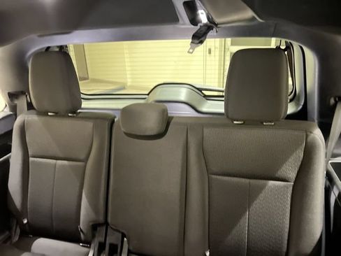 Used 2019 Ford Expedition XLT RWD image 23