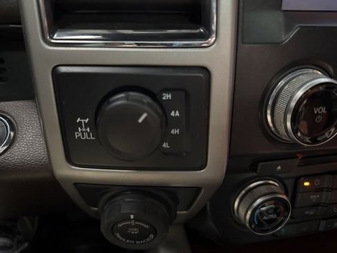 Used 2018 Ford F150 King Ranch w/ Equipment Group 601A Luxury image 7