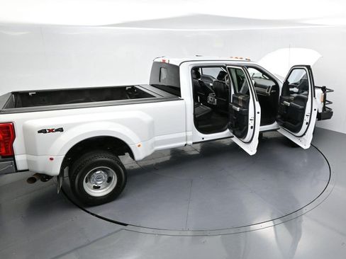 Used 2017 Ford F350 Lariat AWD/4WD image 43