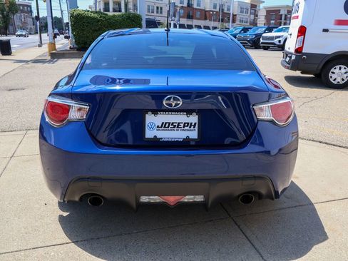 Used 2013 Scion FR-S RWD image 4