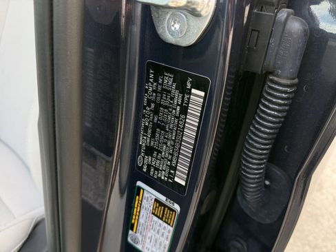 Used 2025 Hyundai Kona SEL image 28