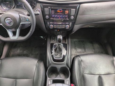 Used 2020 Nissan Rogue SL FWD image 15