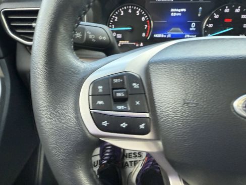 Used 2023 Ford Explorer Limited image 24