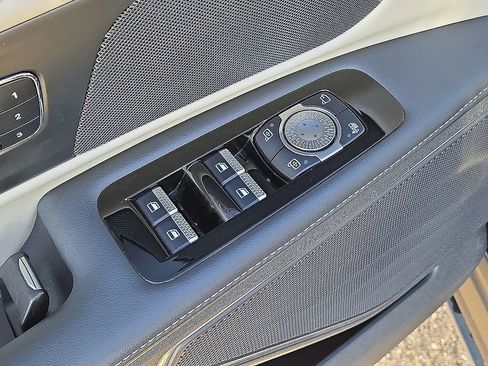 Used 2024 Lincoln Nautilus Reserve image 22