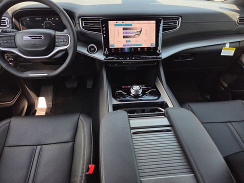 New 2026 Jeep Grand Wagoneer 4WD image 5