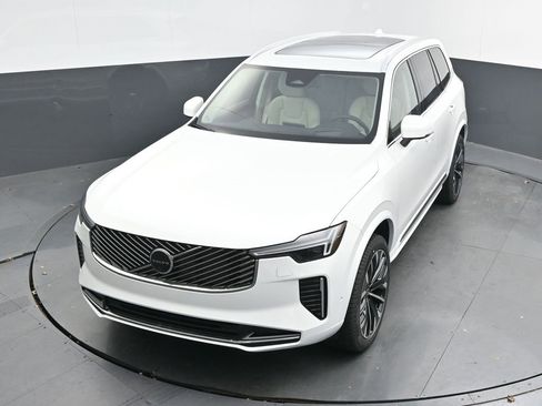 New 2026 Volvo XC90 B6 Ultra image 33