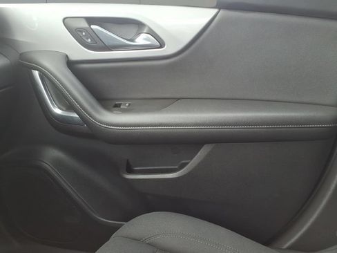 Used 2021 Chevrolet Blazer LT FWD image 23