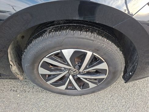 Used 2024 Volkswagen Jetta S image 9