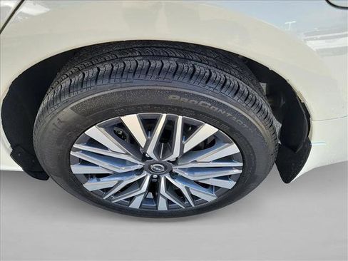 Used 2023 Nissan Altima 2.5 SV image 12